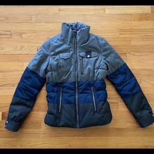 Obermeyer Womens Ski/Snowboarding coat size 6